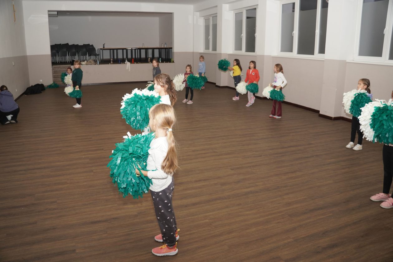 Mažoretkinje Nedelišća proba djeca (1)