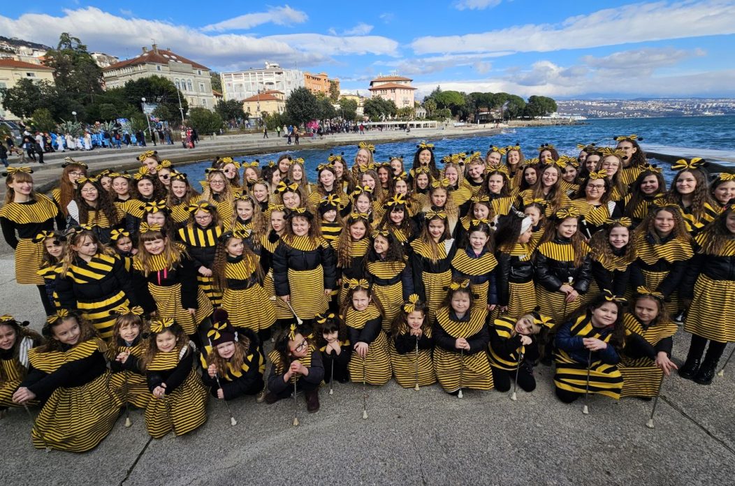 Mažoretkinje Nedelišća u Opatiji na karnevalu 2026 (1)