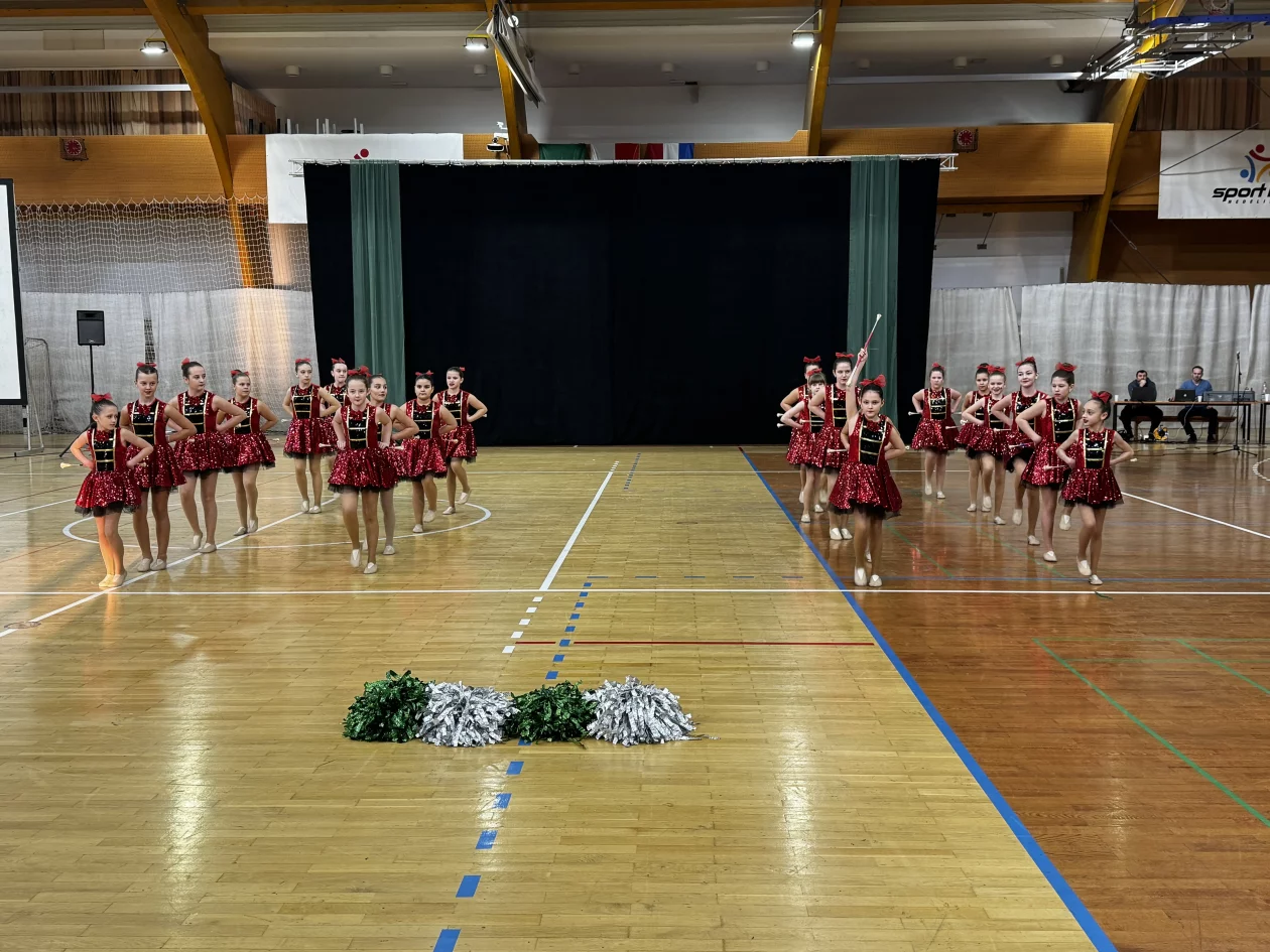 Mažoretkinje nedelišće (14) Mažoretkinje nedelišće (14)