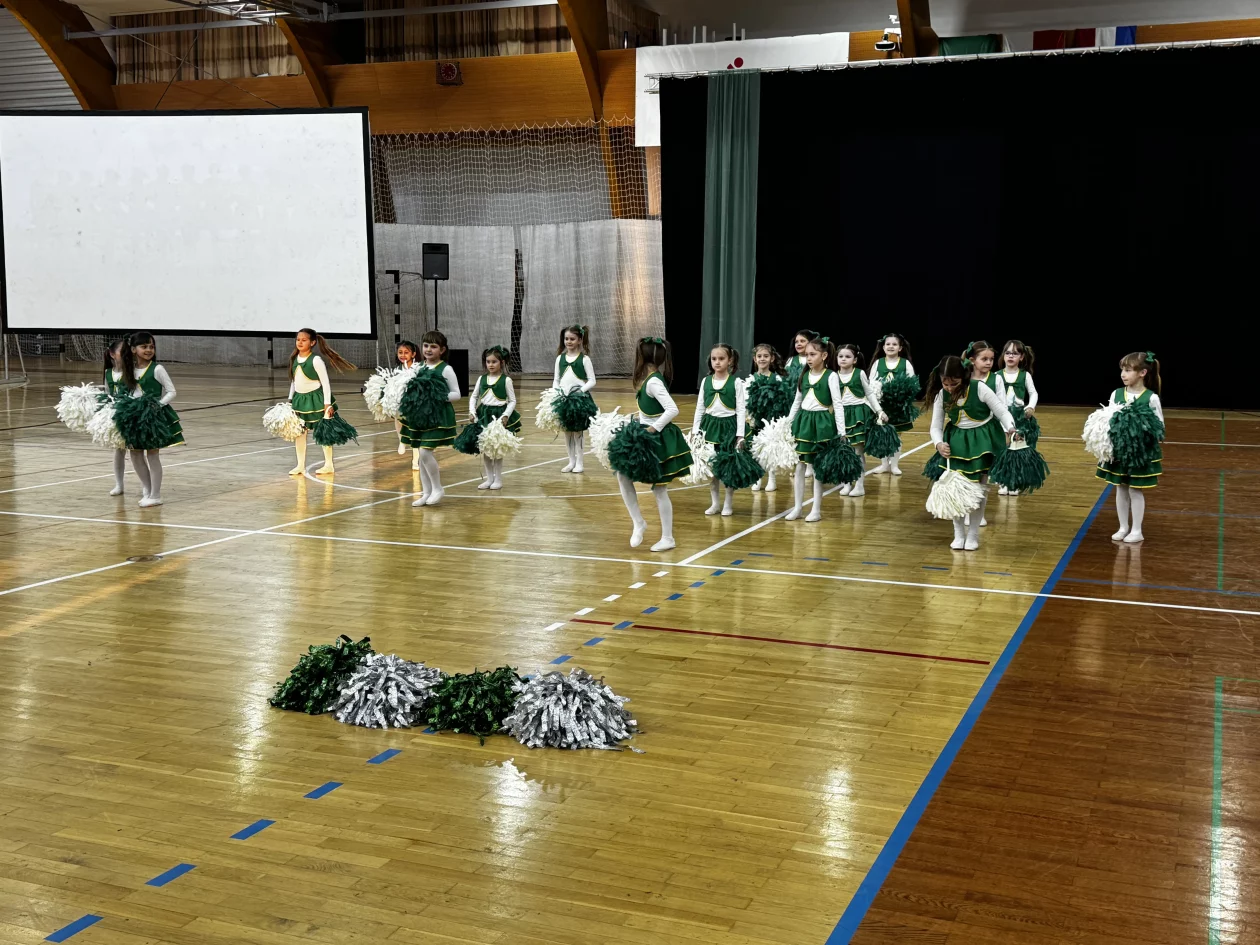 Mažoretkinje nedelišće (17) Mažoretkinje nedelišće (17)
