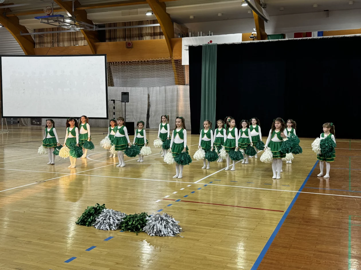Mažoretkinje nedelišće (18) Mažoretkinje nedelišće (18)
