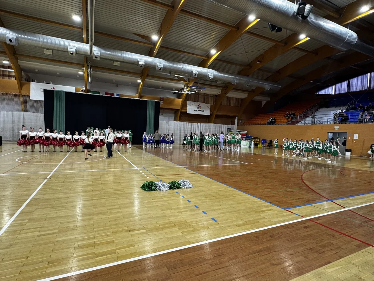 Mažoretkinje nedelišće (2) Mažoretkinje nedelišće (2)