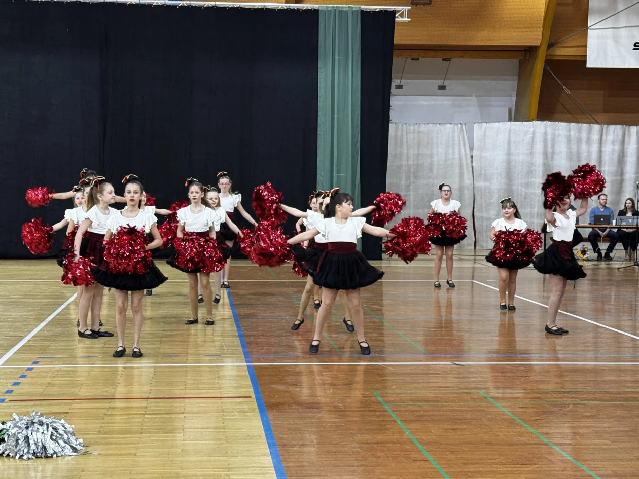 Mažoretkinje nedelišće (39) Mažoretkinje nedelišće (39)