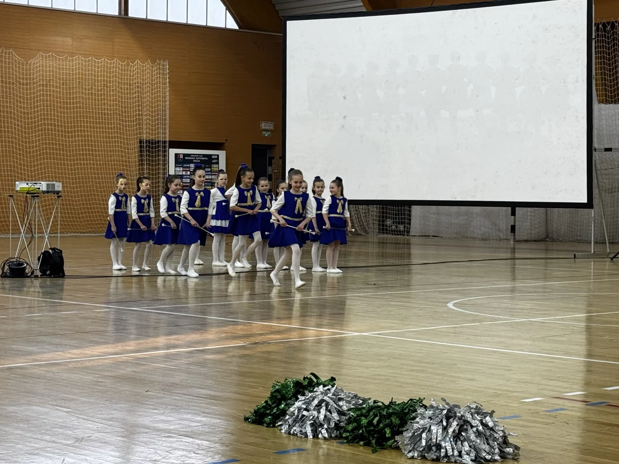 Mažoretkinje nedelišće (9) Mažoretkinje nedelišće (9)