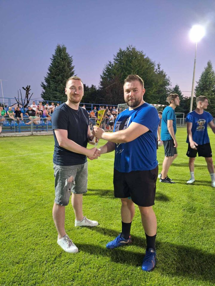 Med vulicaj turnir – dunjkovec pretetinec (1) Med vulicaj turnir – dunjkovec pretetinec (1)