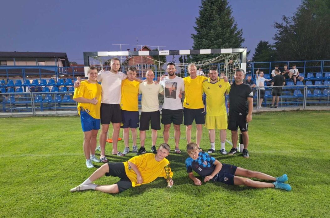 Med vulicaj turnir – dunjkovec pretetinec (3) Med vulicaj turnir – dunjkovec pretetinec (3)