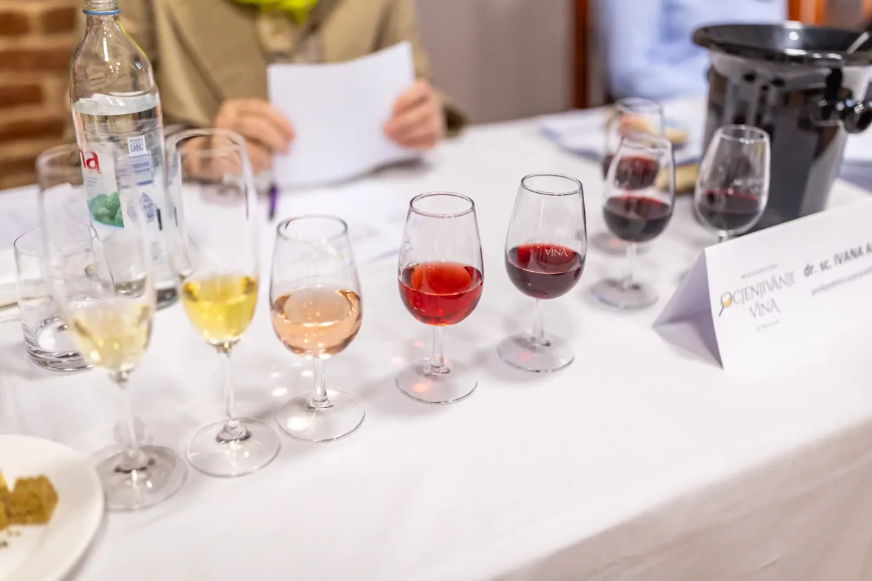 Međ. ocjenjivanje vina 10