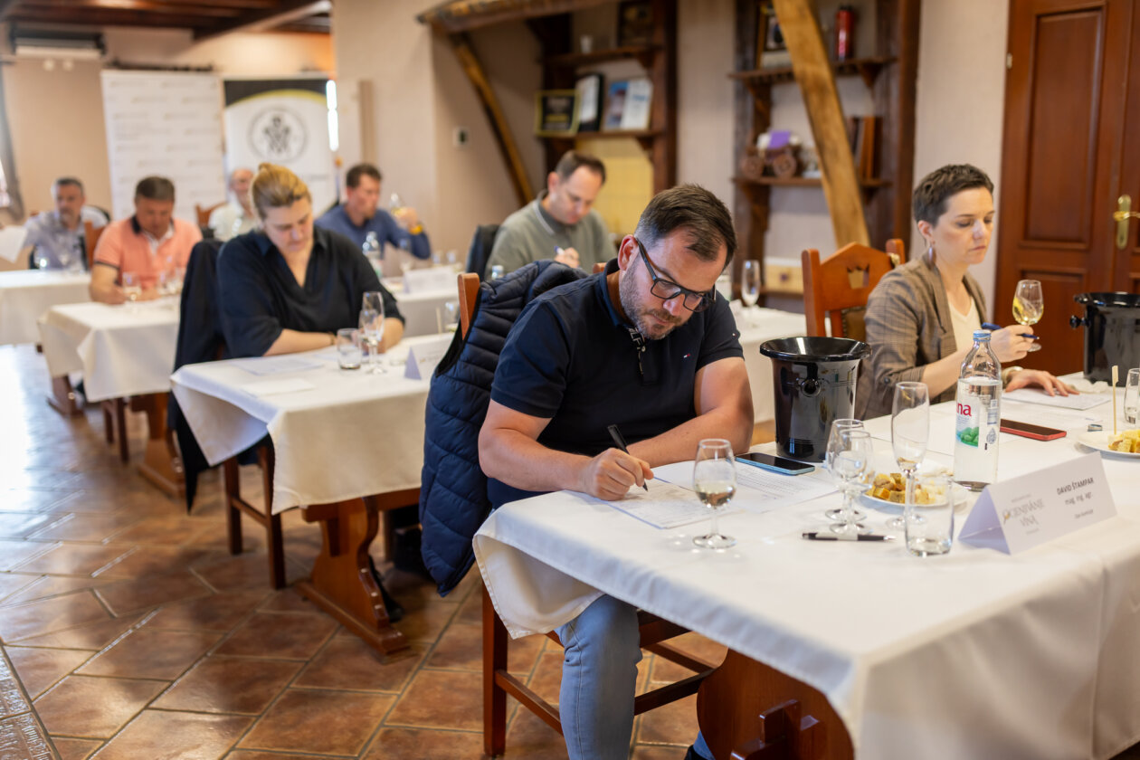 Međ. ocjenjivanje vina _ utorak 23 Međ. ocjenjivanje vina _ utorak 23