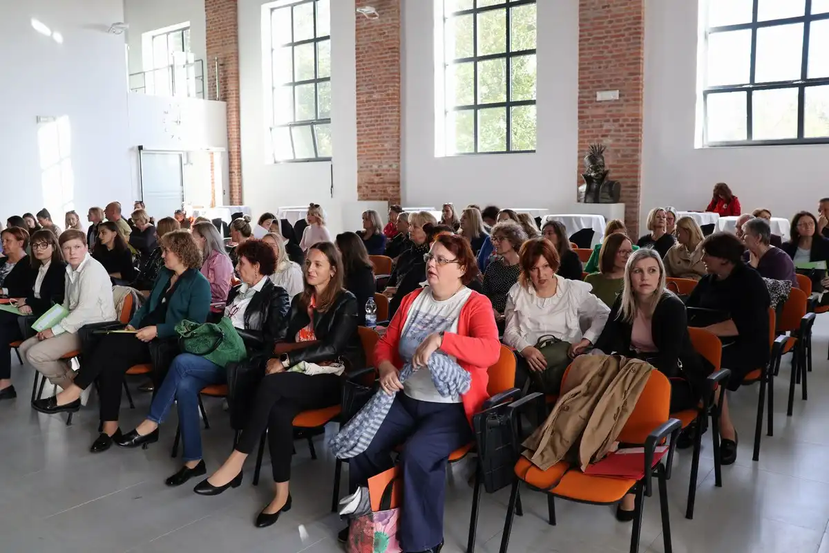 Medimurska-zupanija-i-Dom-zdravlja-Cakovec-domacini-strucnog-skupa-o-palijativnoj-skrbi-3 Medimurska-zupanija-i-Dom-zdravlja-Cakovec-domacini-strucnog-skupa-o-palijativnoj-skrbi-3