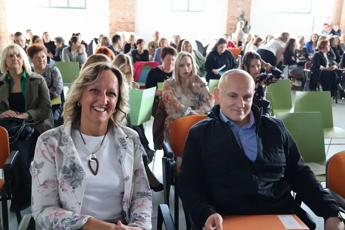 Medimurska-zupanija-i-Dom-zdravlja-Cakovec-domacini-strucnog-skupa-o-palijativnoj-skrbi-7 Medimurska-zupanija-i-Dom-zdravlja-Cakovec-domacini-strucnog-skupa-o-palijativnoj-skrbi-7