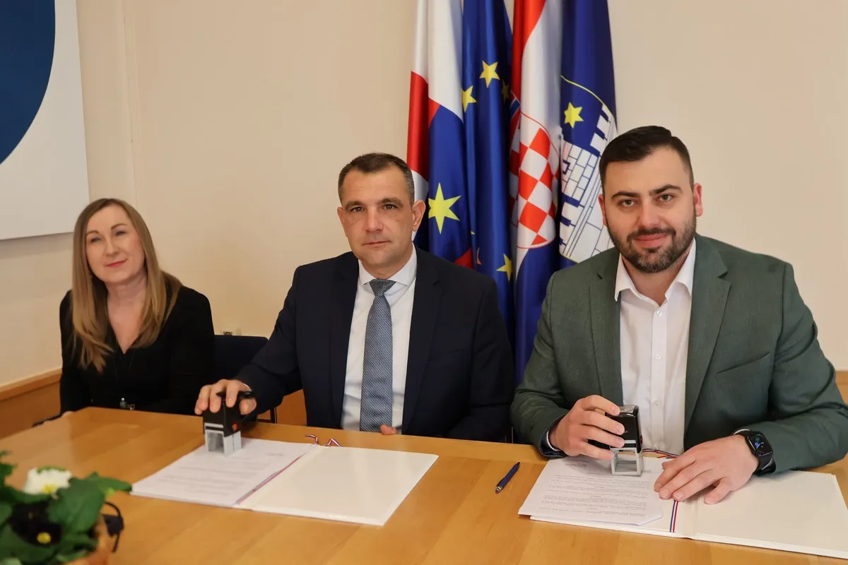 Medimurska-zupanija-i-Opcina-Nedelisce-sporazumom-utvrdile-put-prema-gradnji-nove-skole-1 Medimurska-zupanija-i-Opcina-Nedelisce-sporazumom-utvrdile-put-prema-gradnji-nove-skole-1