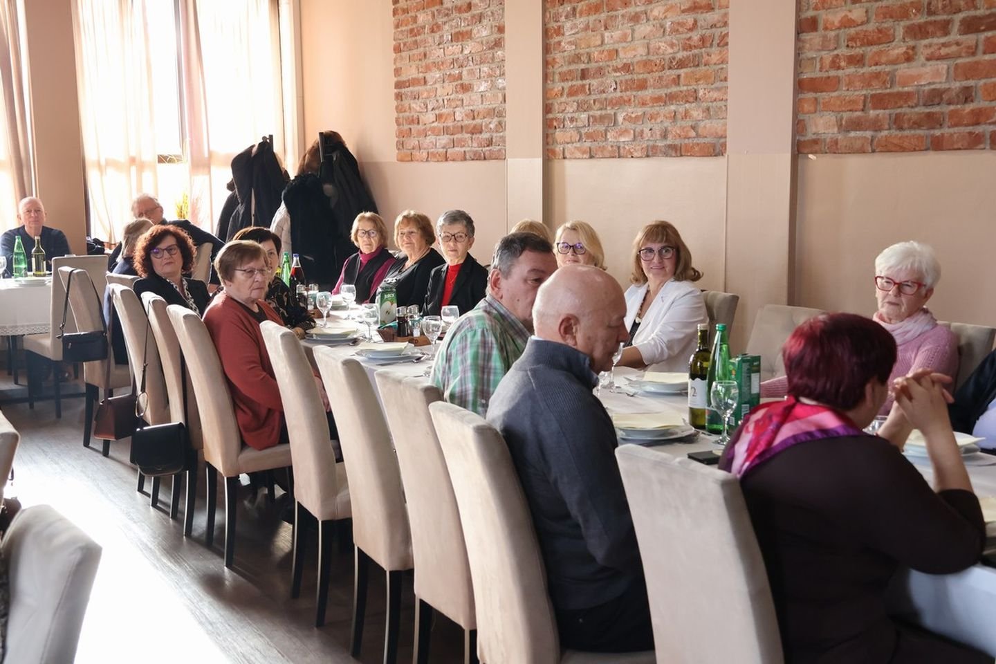 Međimurska županija okupila umirovljene djelatnike na blagdanskom druženju (16)