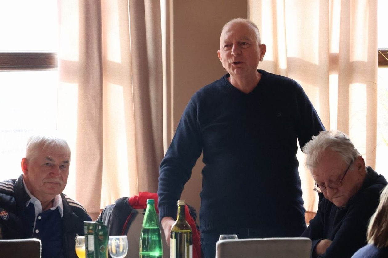 Međimurska županija okupila umirovljene djelatnike na blagdanskom druženju (17)