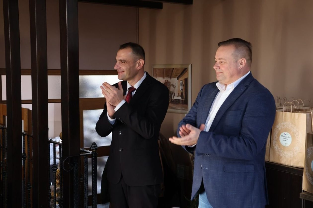 Međimurska županija okupila umirovljene djelatnike na blagdanskom druženju (18)