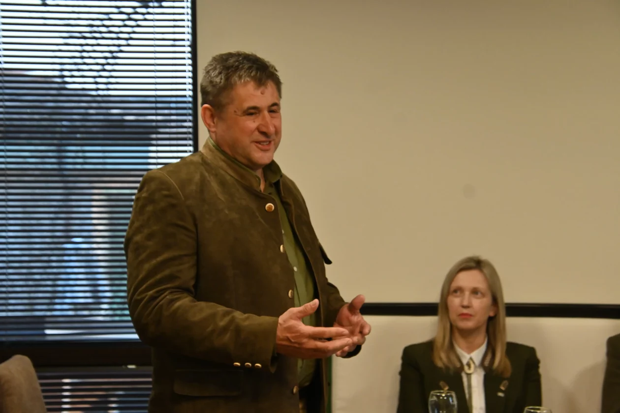 Međimurske lovkinje (16) Međimurske lovkinje (16)