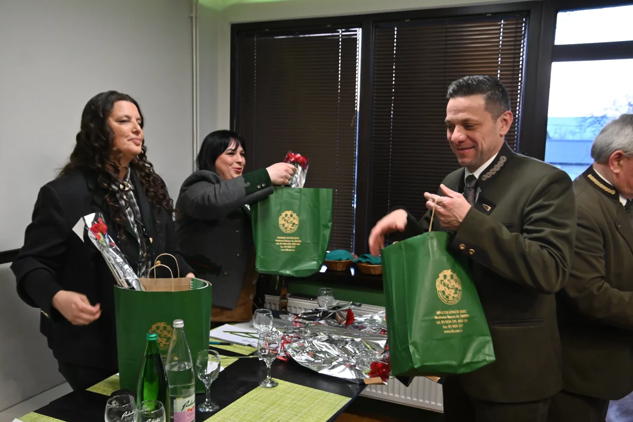 Međimurske lovkinje (4) Međimurske lovkinje (4)