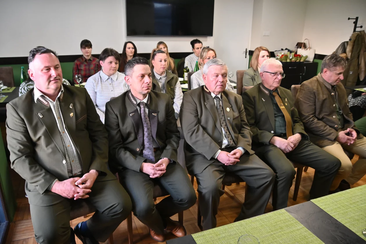 Međimurske lovkinje (9) Međimurske lovkinje (9)