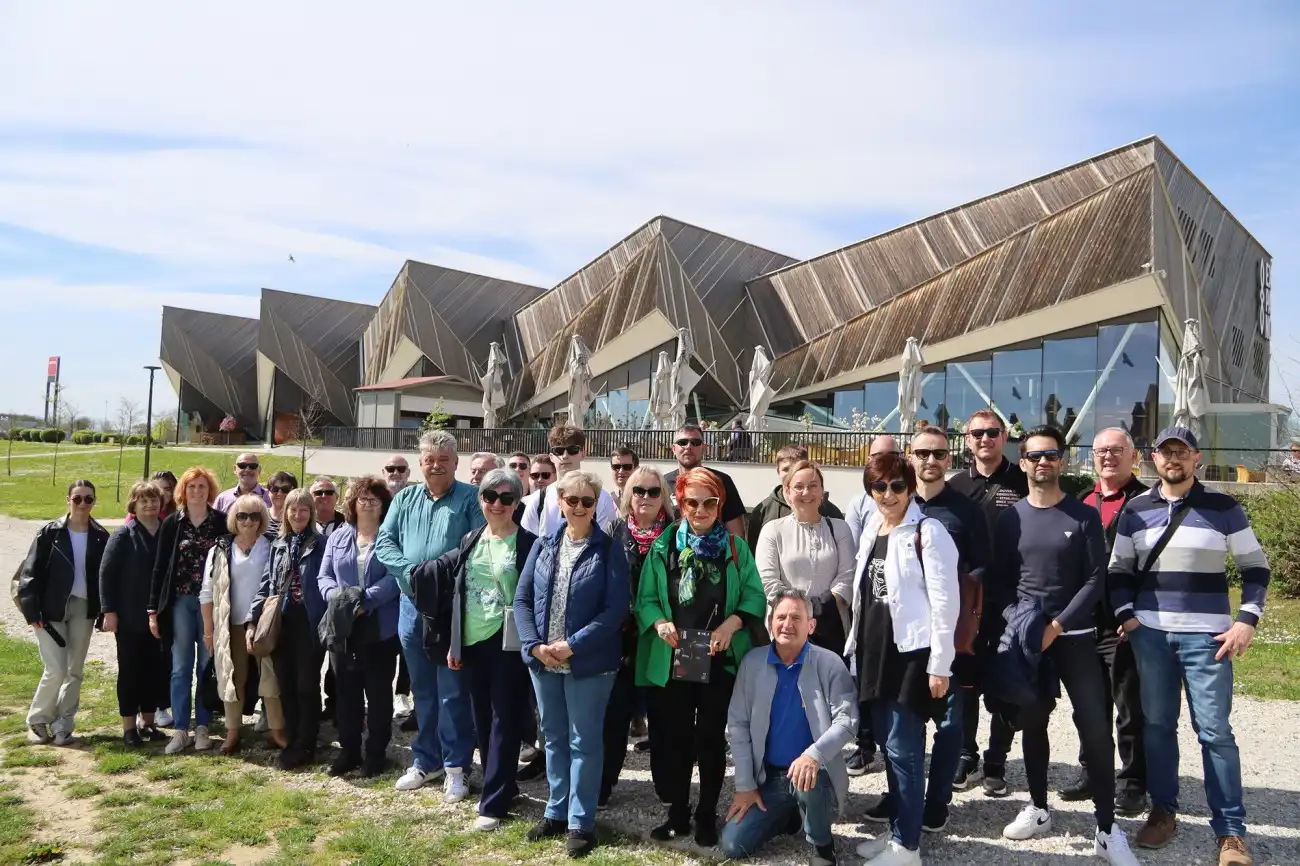 Međimurski građevinari na stručnom putovanju u Sloveniji (1) Međimurski građevinari na stručnom putovanju u Sloveniji (1)