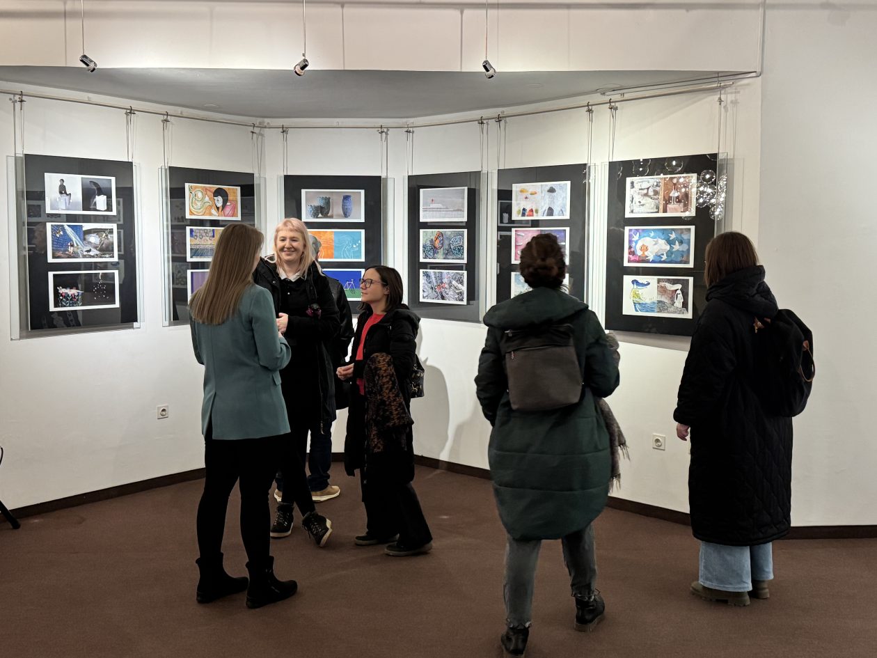 Međunarodna izložba Voli me Ne voli me (16)