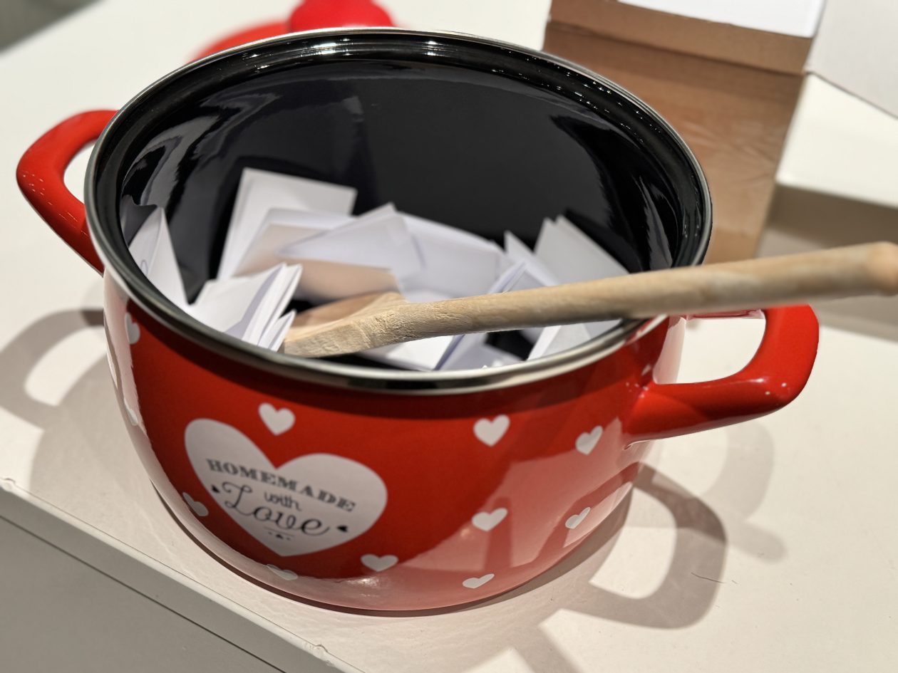 Međunarodna izložba Voli me Ne voli me (36)