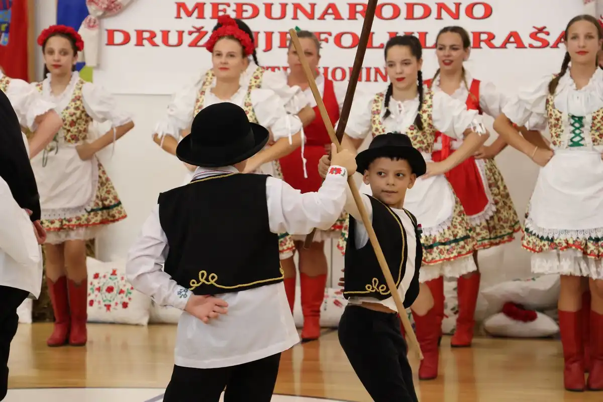 Međunarodna smotra folklora Strahoninec 2024 (13) Međunarodna smotra folklora Strahoninec 2024 (13)