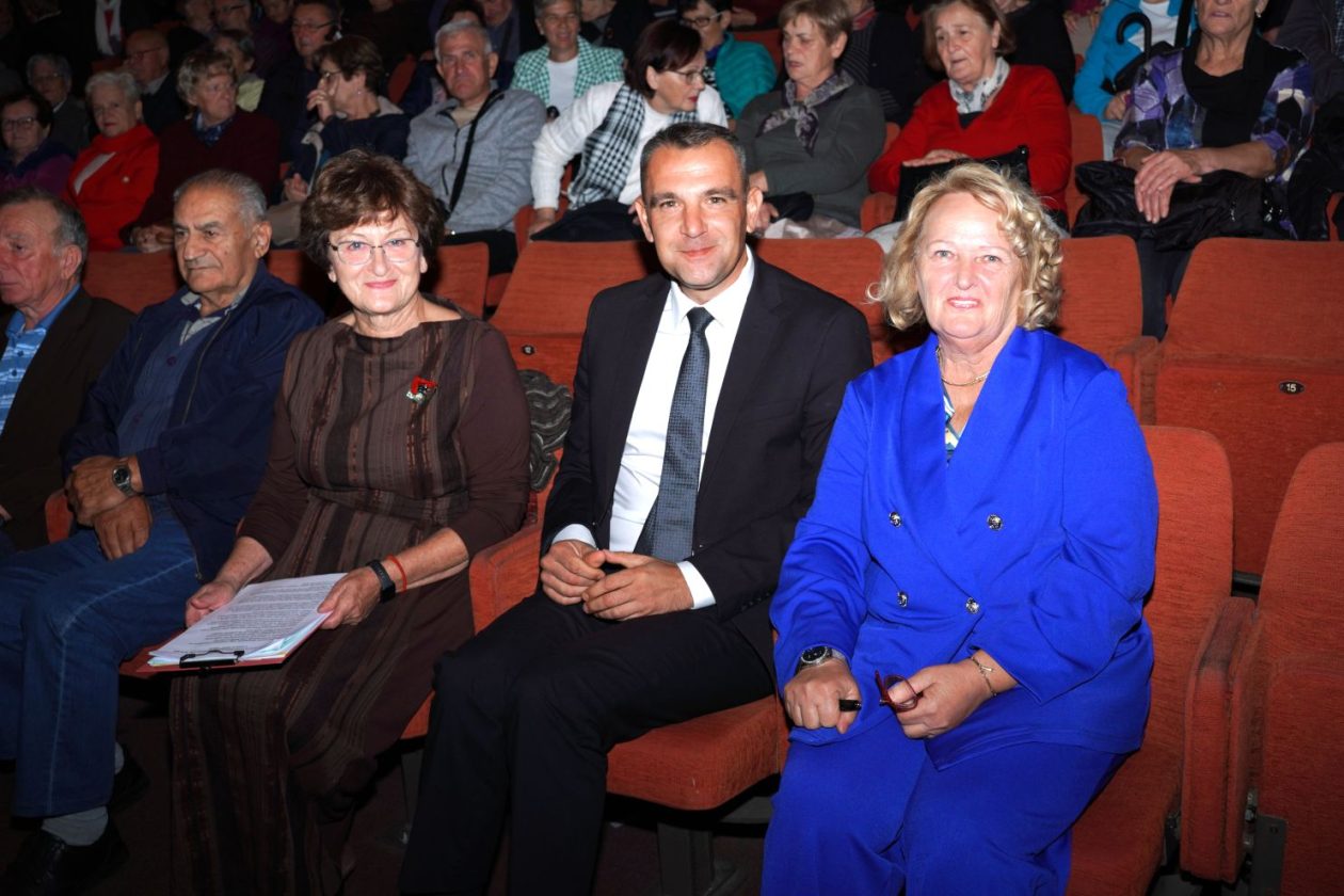 Nada Lovrec Matija Posavec Međunarodni dan starijih osoba u CZK (9)