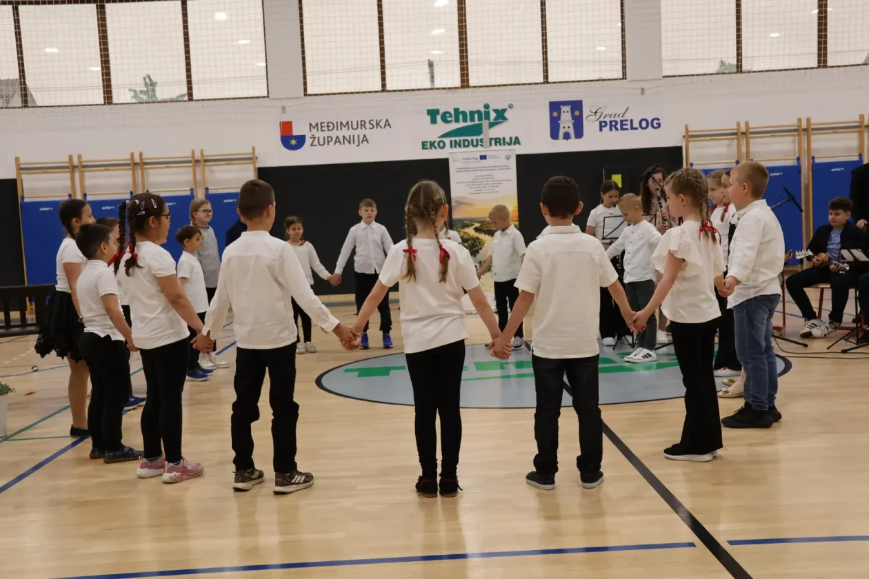 Međunarodni folklorni susret Draškovec folklor (28)