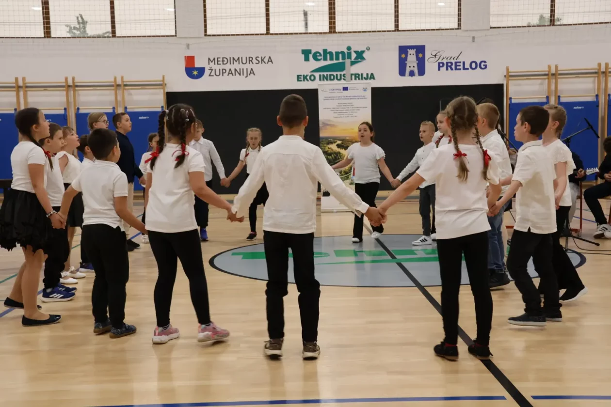 Međunarodni folklorni susret Draškovec folklor (29)