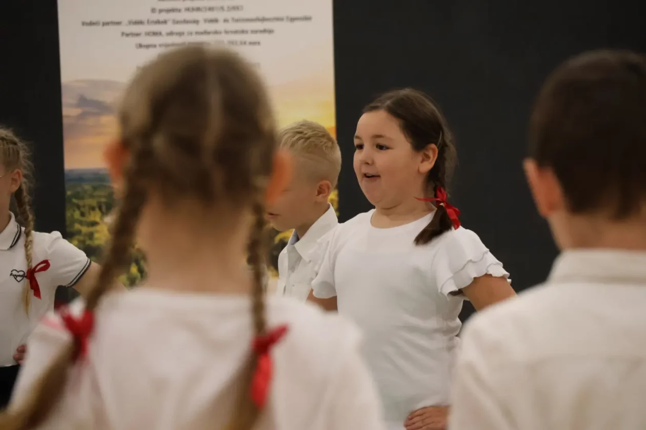 Međunarodni folklorni susret Draškovec folklor (30)