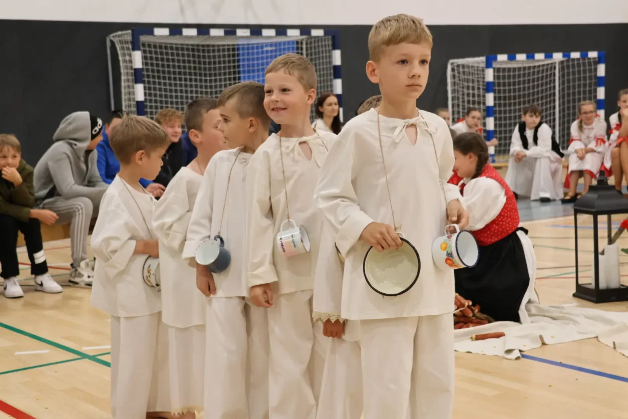 Međunarodni folklorni susret Draškovec folklor (33)