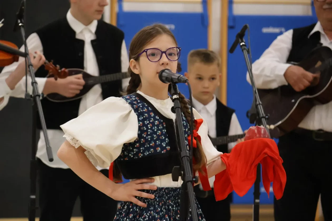 Međunarodni folklorni susret Draškovec folklor (41)