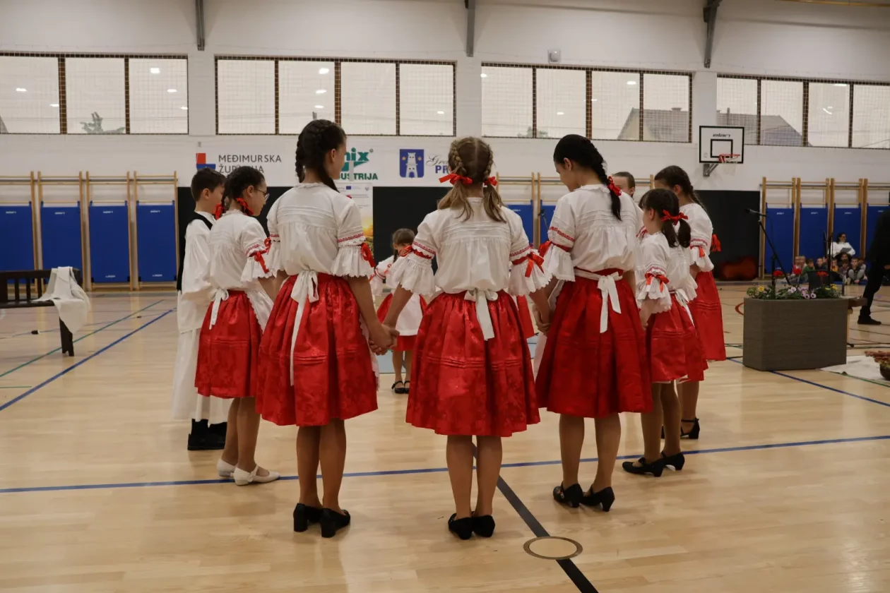 Međunarodni folklorni susret Draškovec folklor (73)