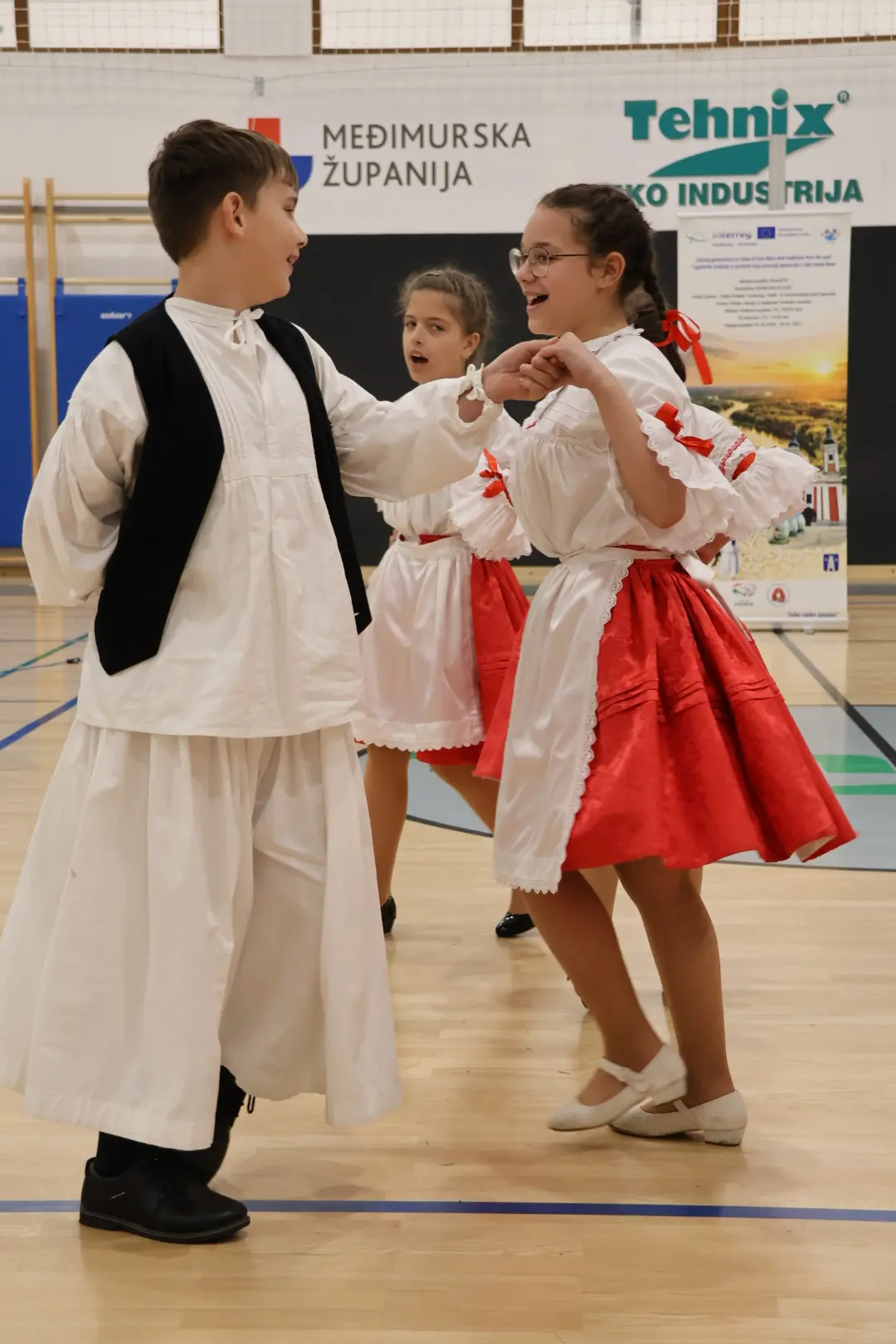 Međunarodni folklorni susret Draškovec folklor (74)