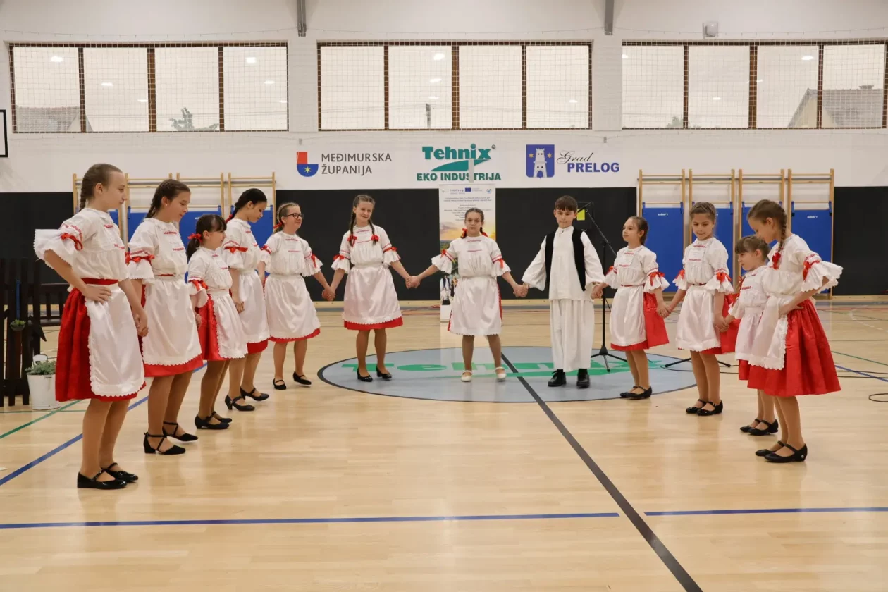 Međunarodni folklorni susret Draškovec folklor (82)