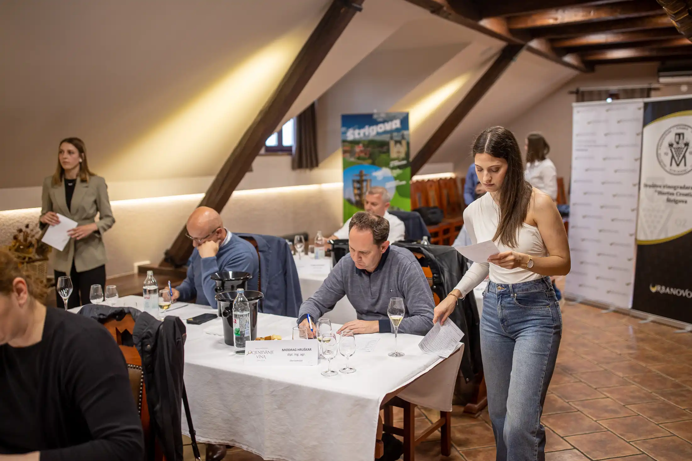 Međunarodno ocjenjivanje vina Urbanovo 2024 (7) Međunarodno ocjenjivanje vina Urbanovo 2024 (7)