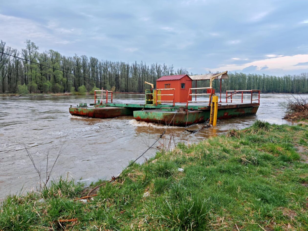 Messenger_creation_E3F41A08-F477-4D3E-9DAD-4D6D2834E062 Messenger_creation_E3F41A08-F477-4D3E-9DAD-4D6D2834E062