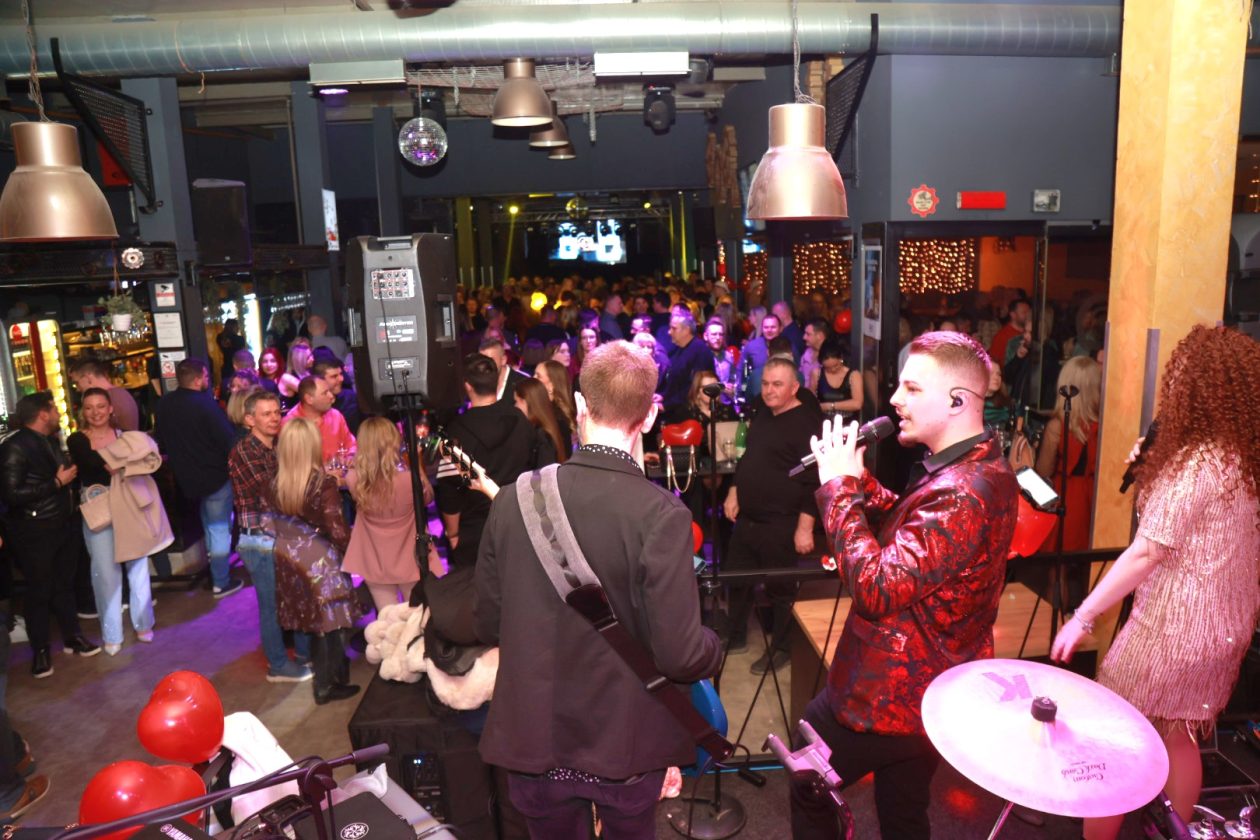 Meta bar Valentinovo Privatt band (11)