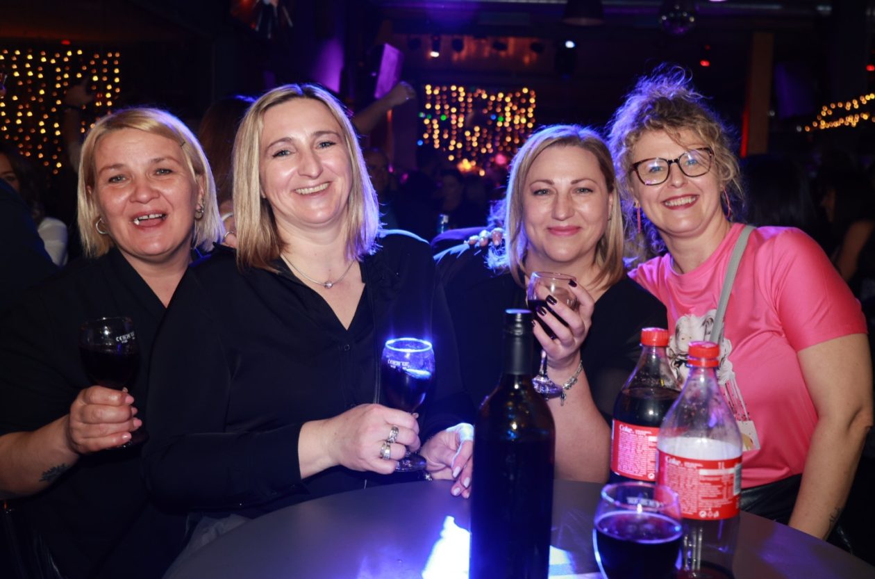 Meta bar gupa Vulkan (23)