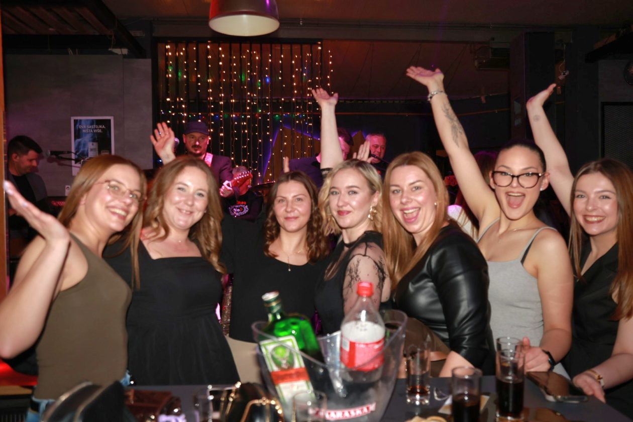 Meta bar gupa Vulkan (33)