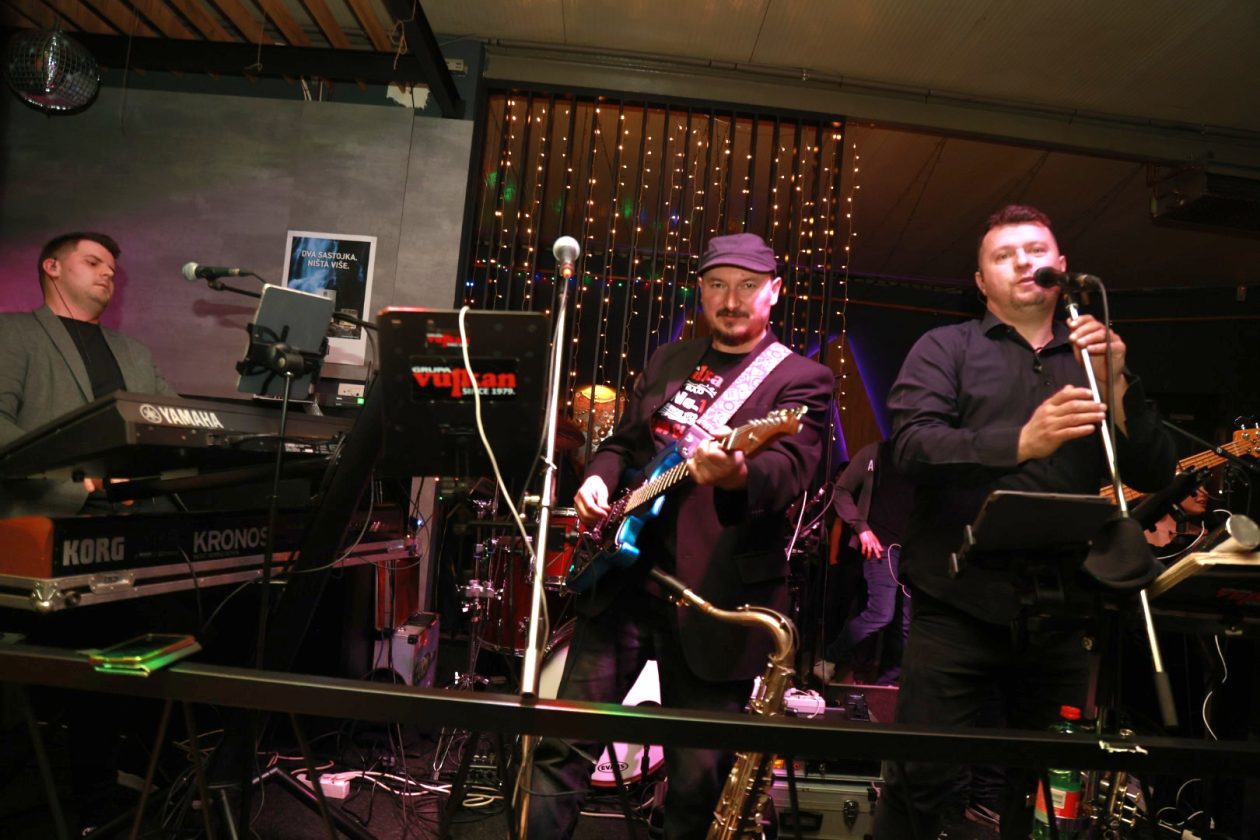 Meta bar gupa Vulkan (39)