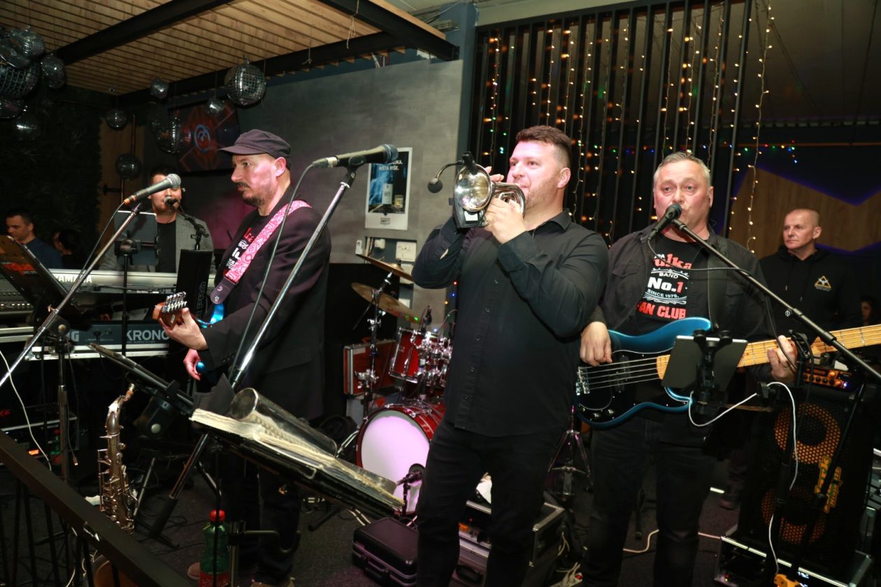 Meta bar gupa Vulkan (51)