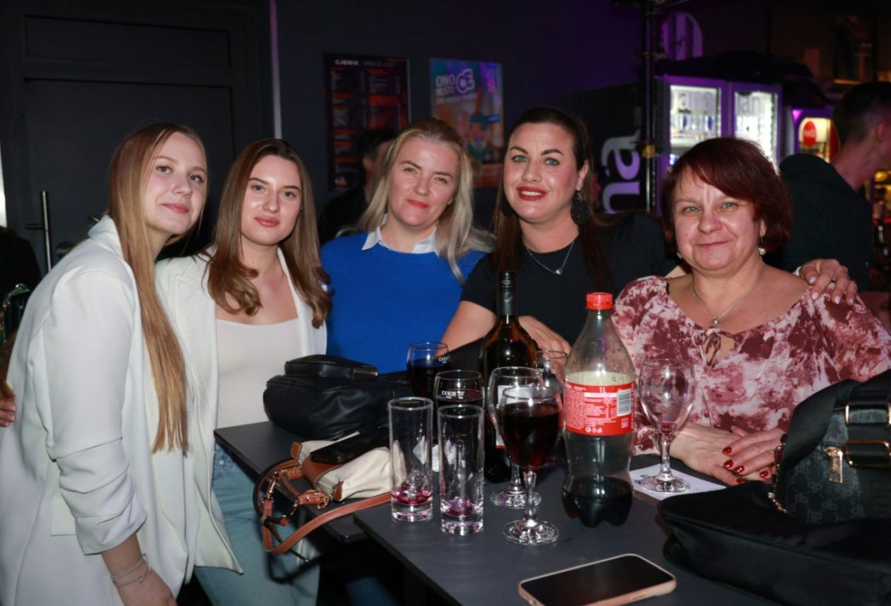 Meta bar show time band (12)