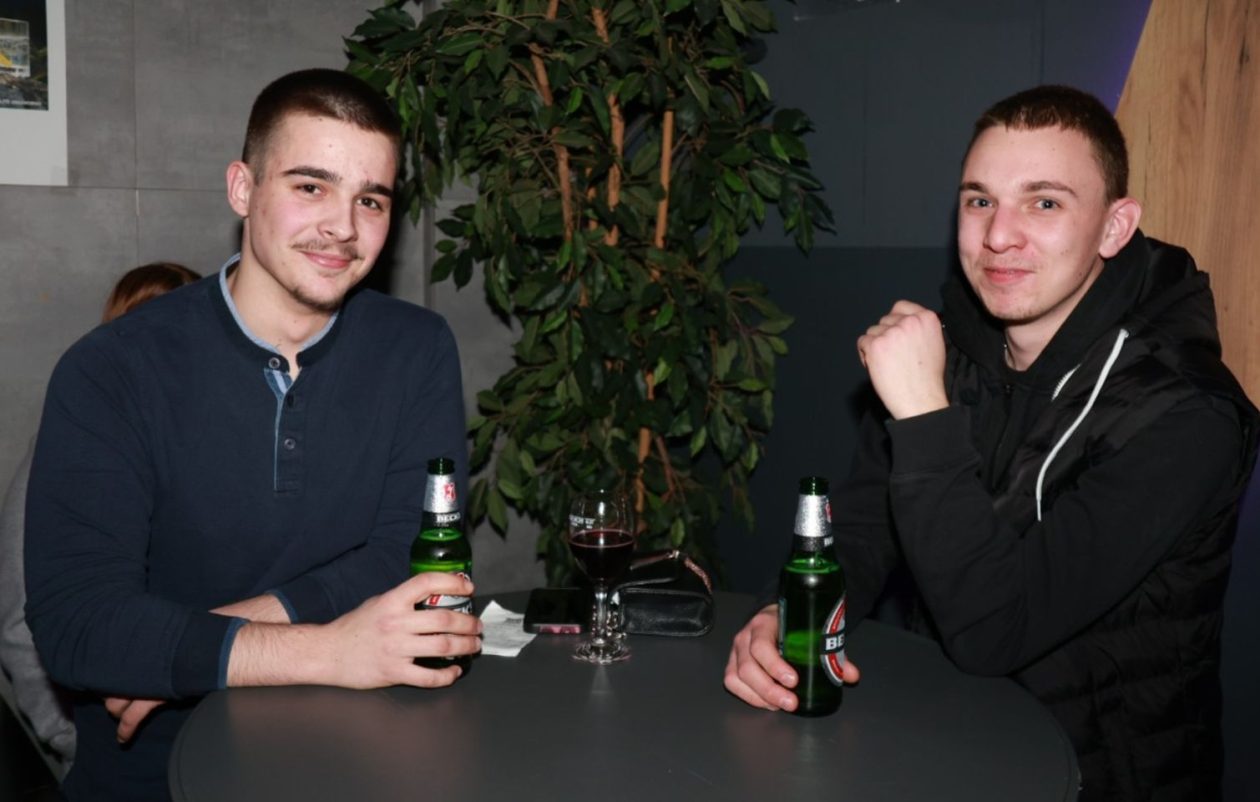 Meta bar show time band (15)