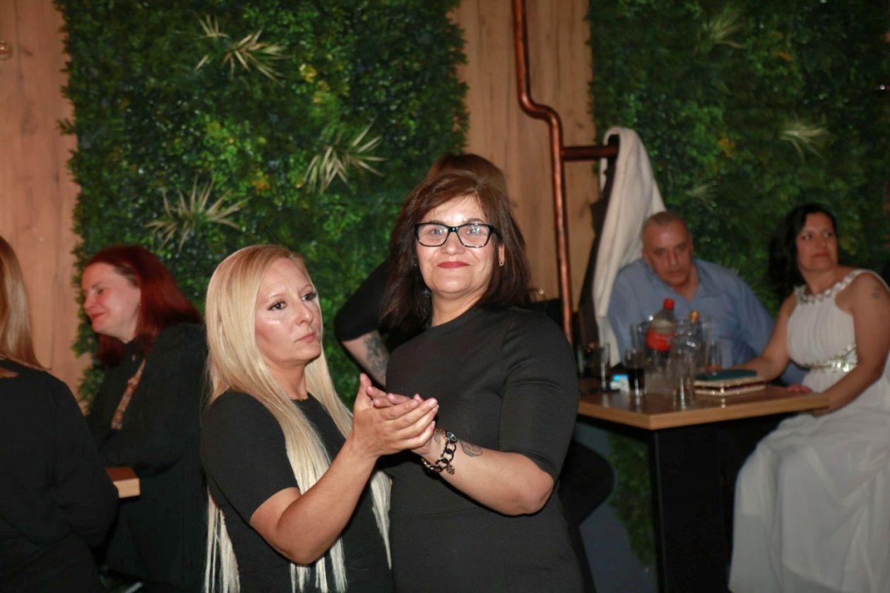 Meta bar show time band (34)