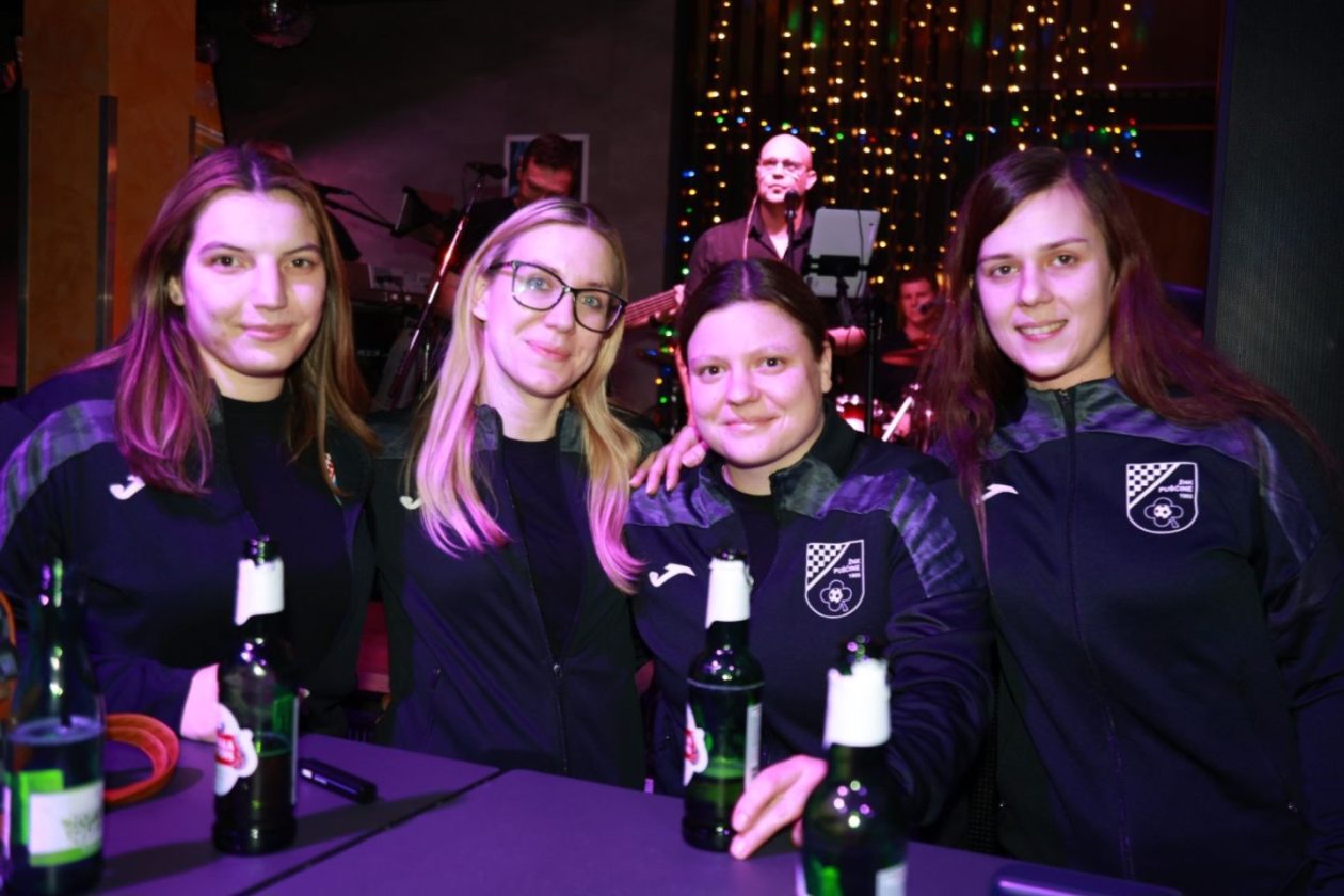 Meta bar show time band (6)