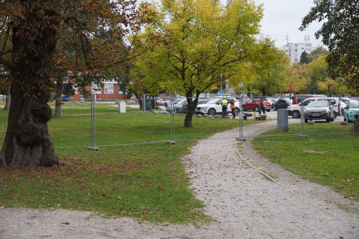 Metalne ograde Trg Republike (4)