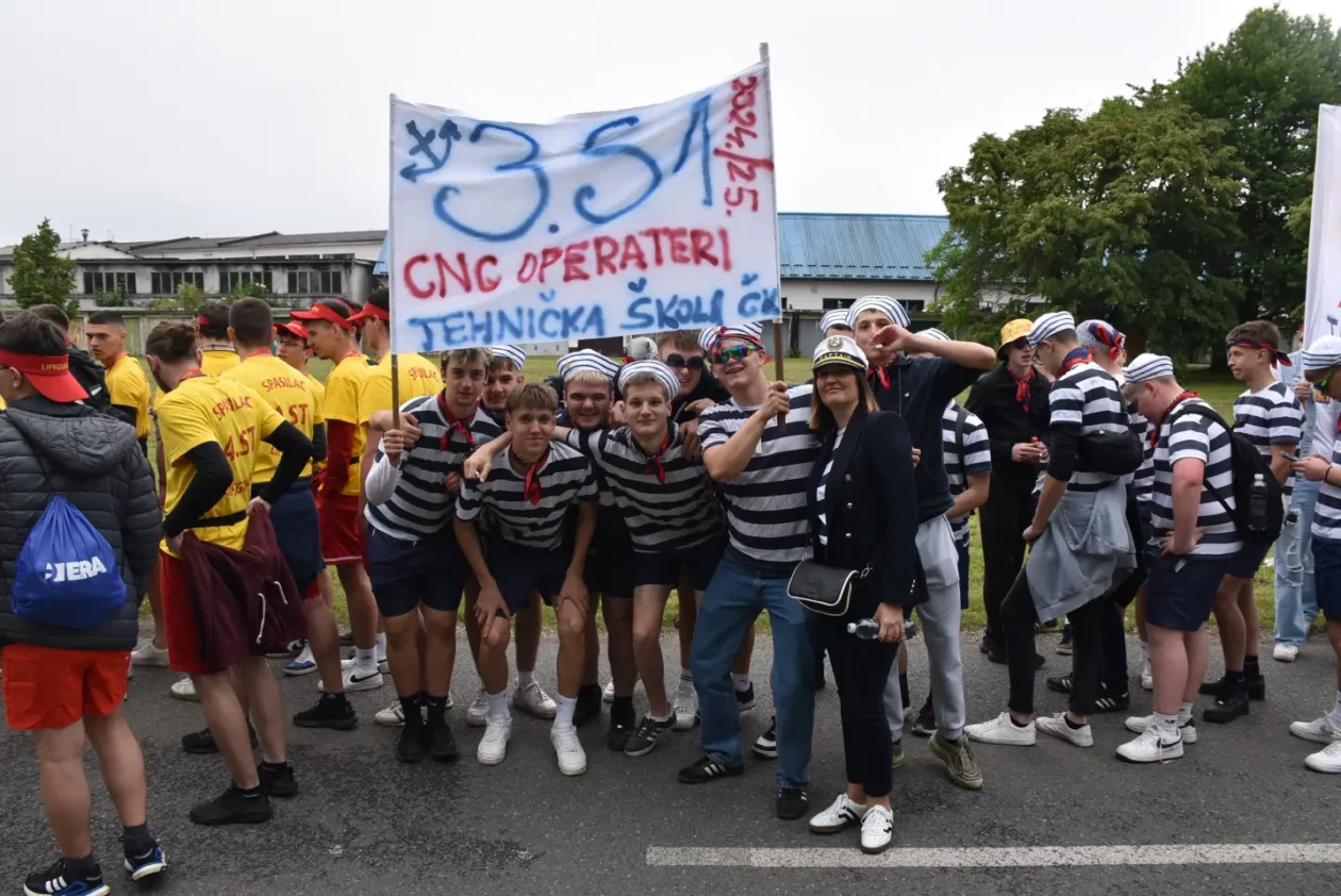 Mimohod maturanata, Čakovec, 23.5.2025 (13)