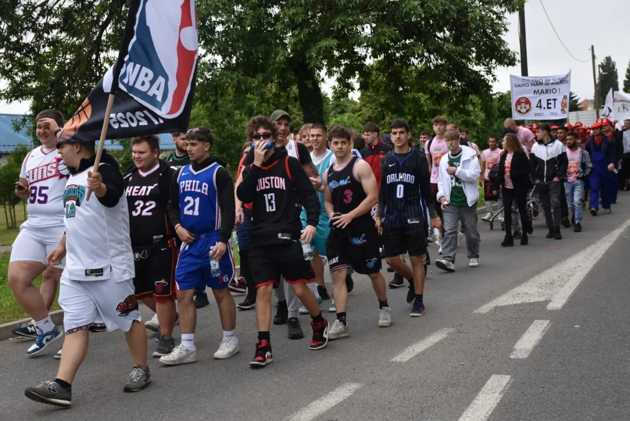 Mimohod maturanata, Čakovec, 23.5.2025 (26)