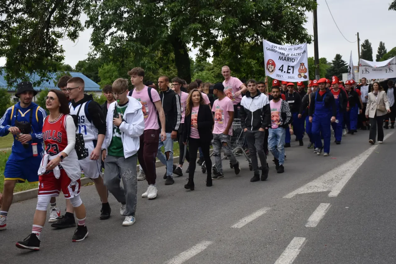 Mimohod maturanata, Čakovec, 23.5.2025 (27)