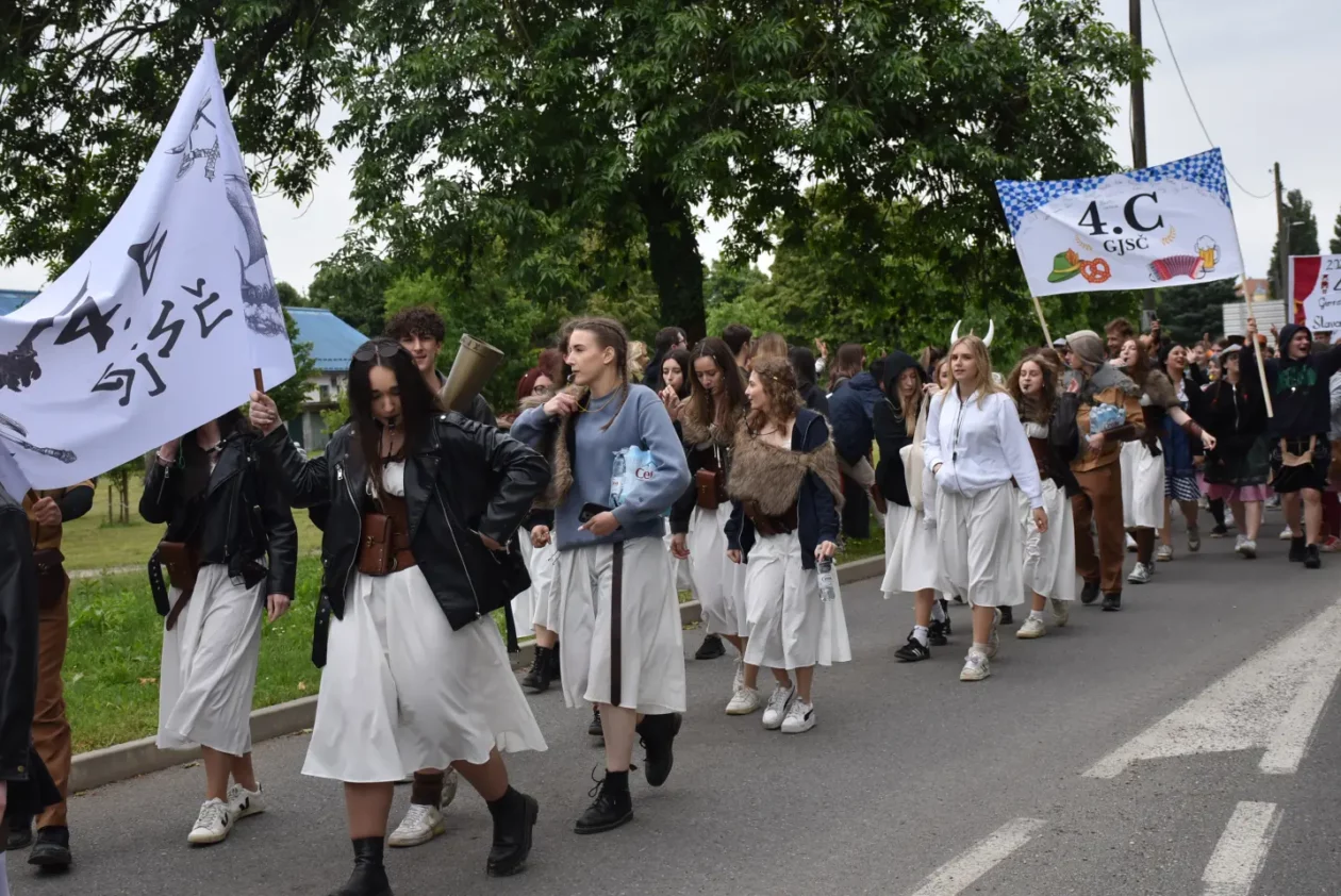 Mimohod maturanata, Čakovec, 23.5.2025 (38)